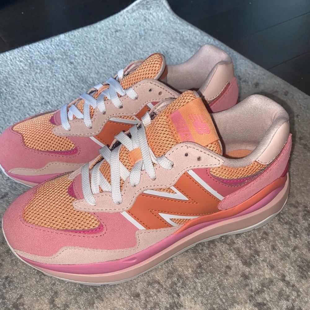 Women New Balance 57 / 40 Valentine’s Day Edition